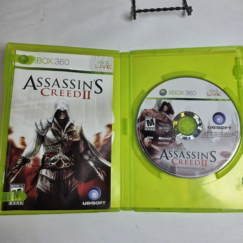 Assassin's Creed II Xbox 360 Complete CIB Tested Ubisoft Action Adventure